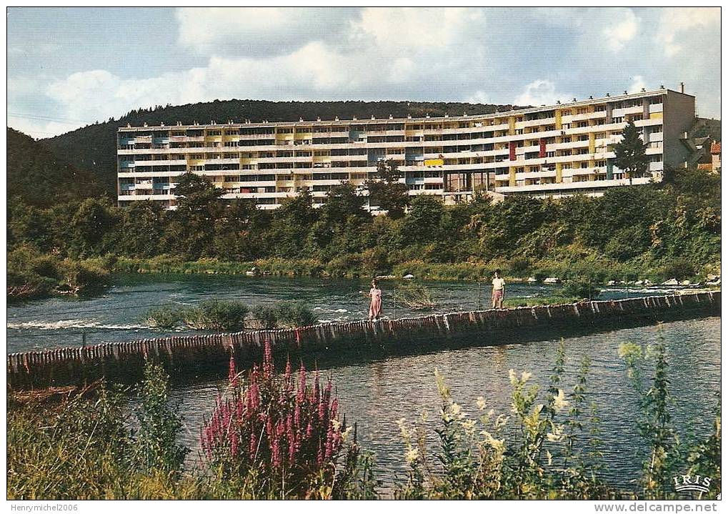Revin , Le Barrage Sur La Meuse Et Bloc 105 - Revin