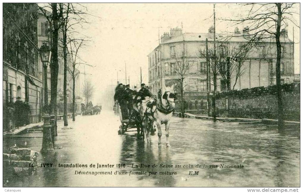 CPA Ivry - Inondations De Janvier 1910 - Rue De Seine Au Coin De Rue Nationale - Déménagement D'une Famille Par Voiture - Ivry Sur Seine