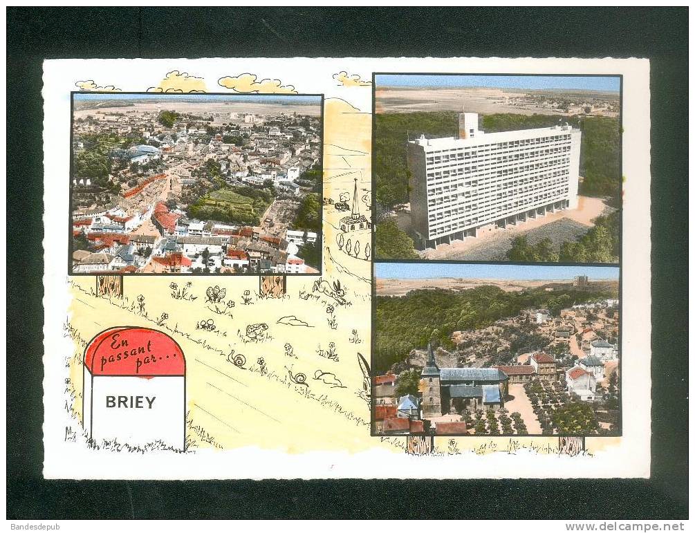 CPSM - En Passant Par BRIEY (54) - Multivues Borne Kilométrique ( Vue Aérienne Barre HLM Cité Radieuse H.L.M. LAPIE ) - Briey