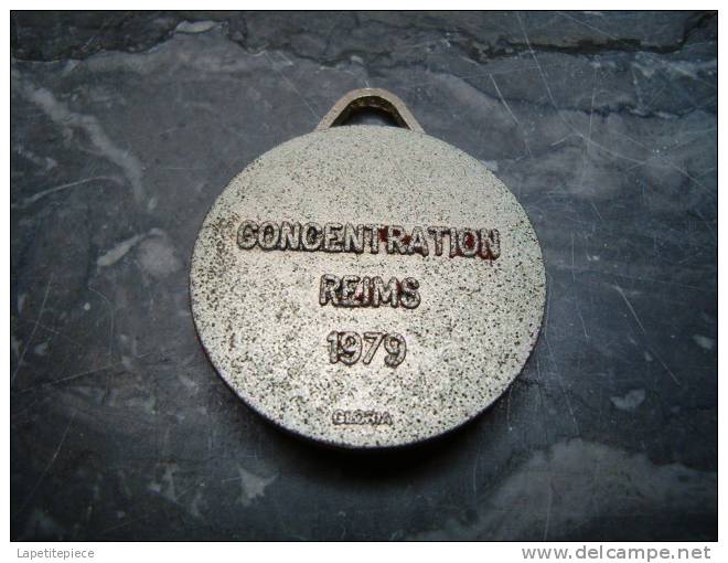 Médaille Souvenir De La Concentration Motos De Reims En 1979 (Médaille Gloria) - Recordatorios