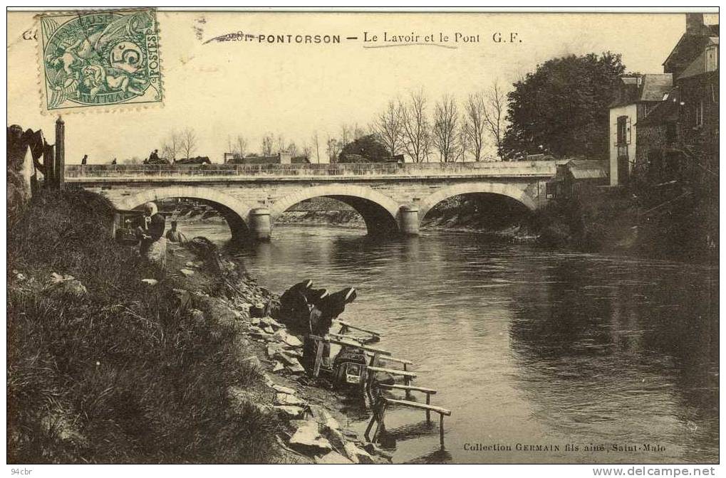 CPA (50) PONTORSON Le Lavoir Et Le Pont  (legerchoc Coin Haut Gauche) - Pontorson