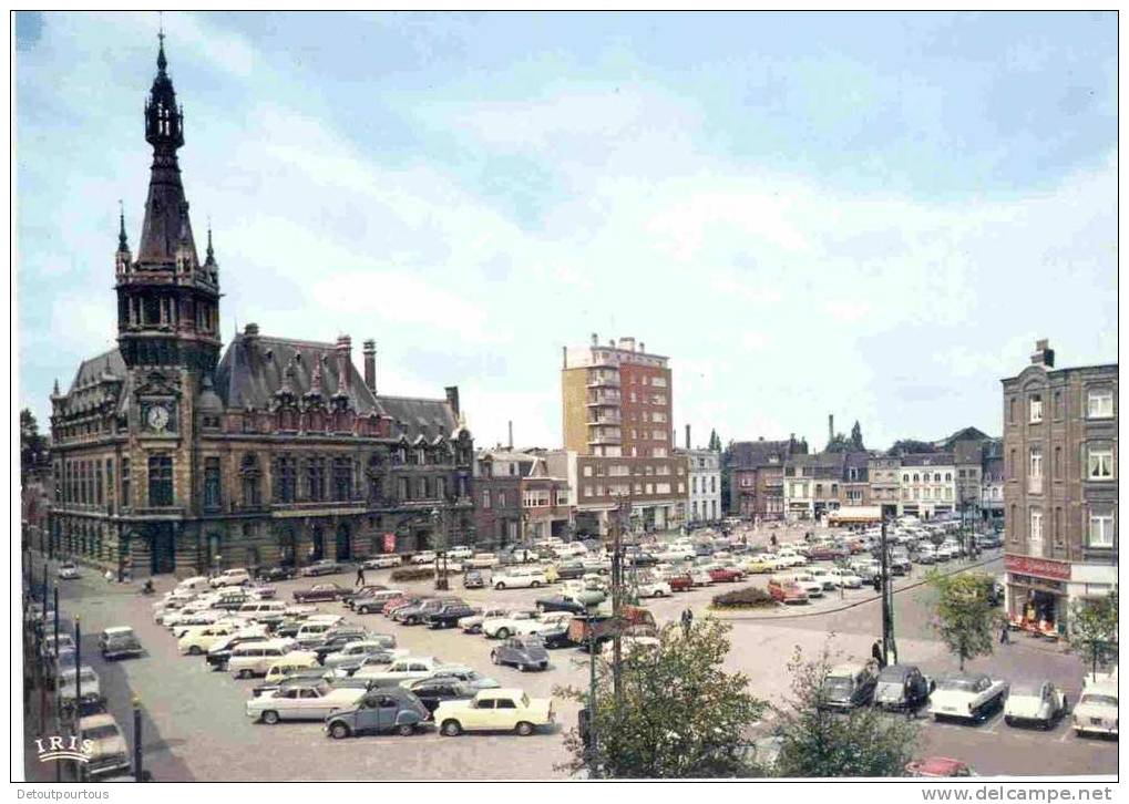 TOURCOING Nord : Place Charles Et Albert Roussel La Bourse  ( Citreon 2CV  ) - Tourcoing