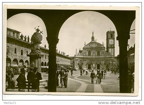 LOMBARDIA Vigevano (Pavia) Piazza 1939 Viaggiata - Formato Piccolo - - Vigevano