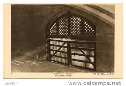 CPA - TOWER OF LONDON - TRAITORS'GATE - 5 - H. M. - Tower Of London