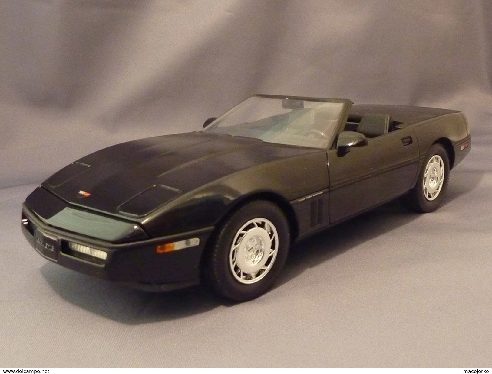 Greenlight 18803, Chevrolet Corvette Convertible 1986, 1:18 - Otros & Sin Clasificación