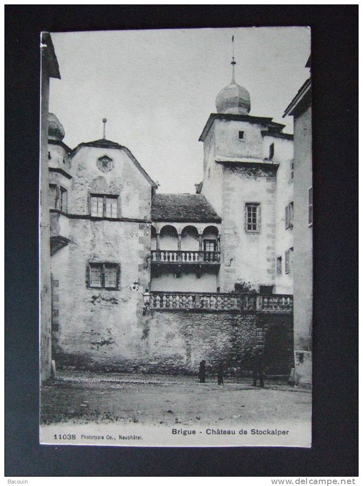 Brigue  - Passage Couverts  Du  Château De Stockalper - Brigue-Glis 