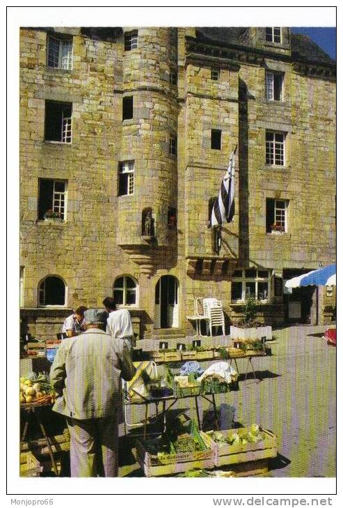 CPM De Landerneau   Le Marché Place Du Général De Gaulle - Landerneau