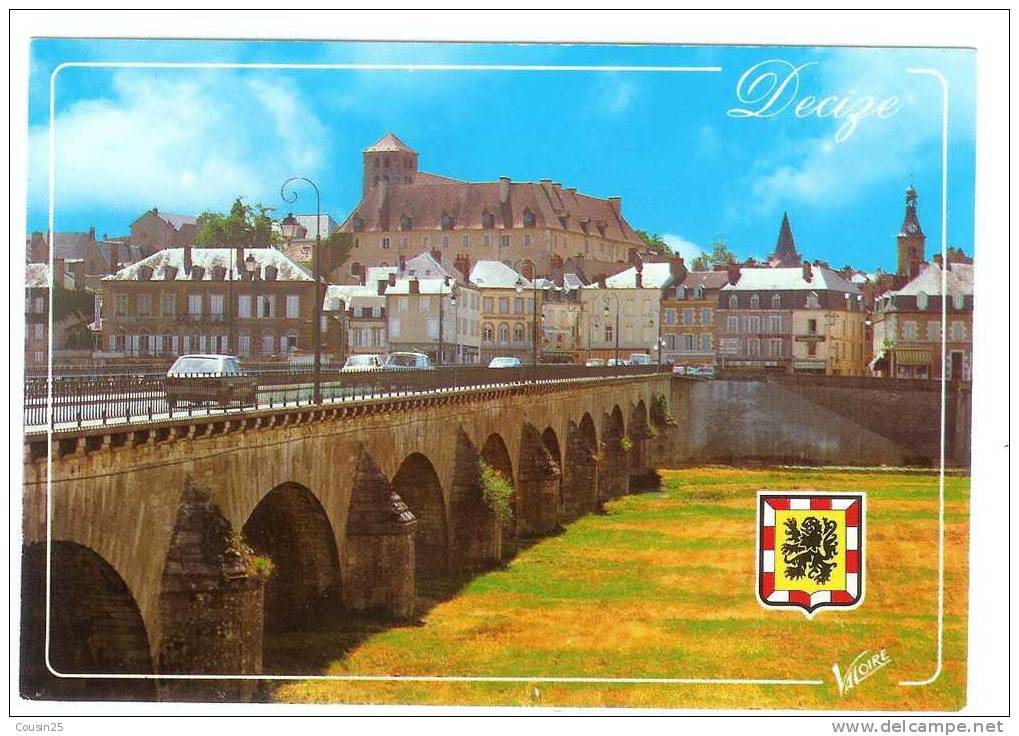 58 DECIZE : Le Pont De Saint Privé Sur La Vieille Loire Et L'ancien Couvent Des Minimes Xiè Siècle Edit : Valoire - Decize