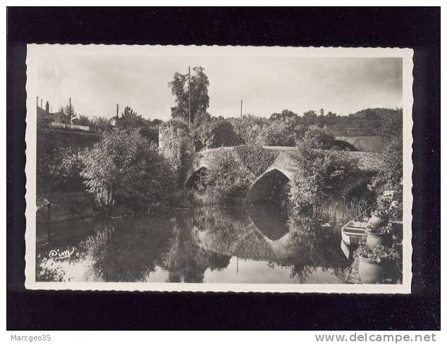 Argenton-chateau L'antique Pont Cadoré Du XIe édit.combier Belle Cpsm - Argenton Chateau