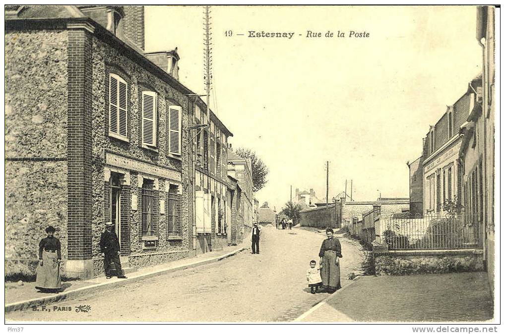ESTERNAY - Rue De La Poste - Circulé 1911 - Esternay