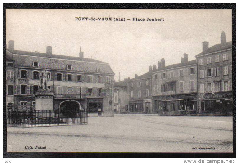 PONT DE VAUX - Place Joubert - Pont-de-Vaux