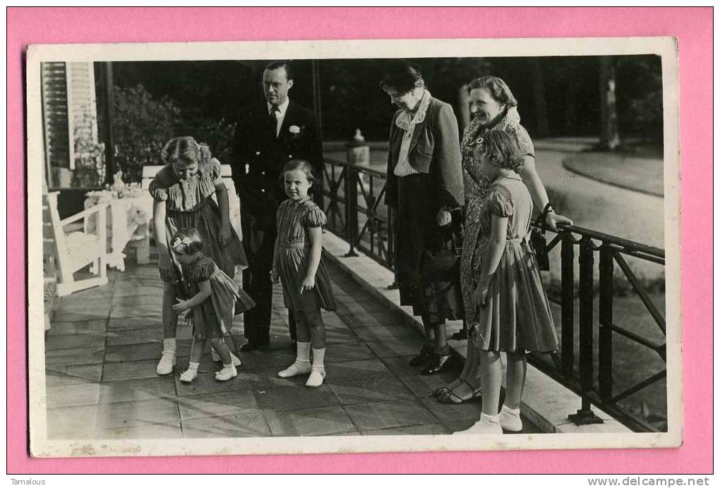 PAYS-BAS - UTRECHT - BAARN - Mevr. ROOSEVELT Temidden Van De Kon. Fam. Op Paleis SOESTDIJK, 19 Juni 1950 - - Baarn