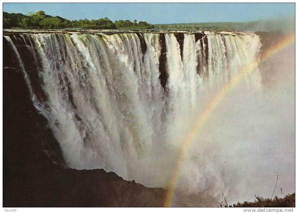 ZIMBABWE Victoria Falls One Of The Seven Nattural Wonders Of The World Cpsm Couleur - Zimbabwe
