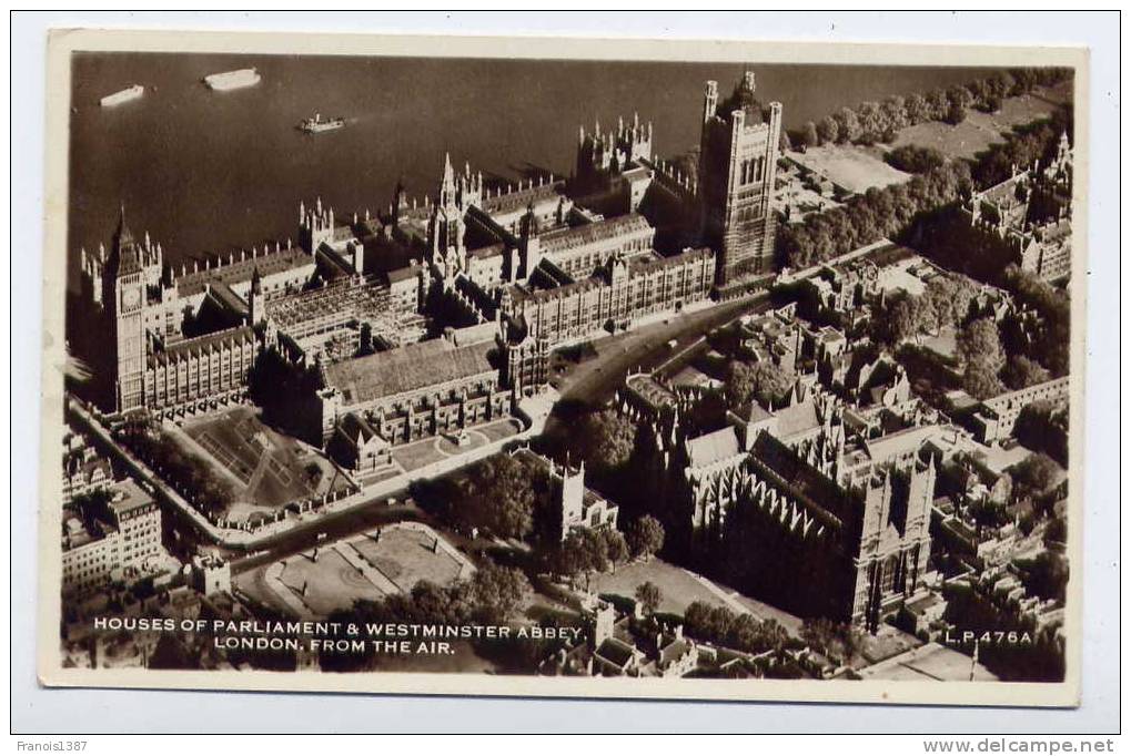 Réf 150  - ANGLETERRE - LONDON - Houses Of Parliament & Westminster Abbey (FROM THE AIR) - 1953 - Westminster Abbey