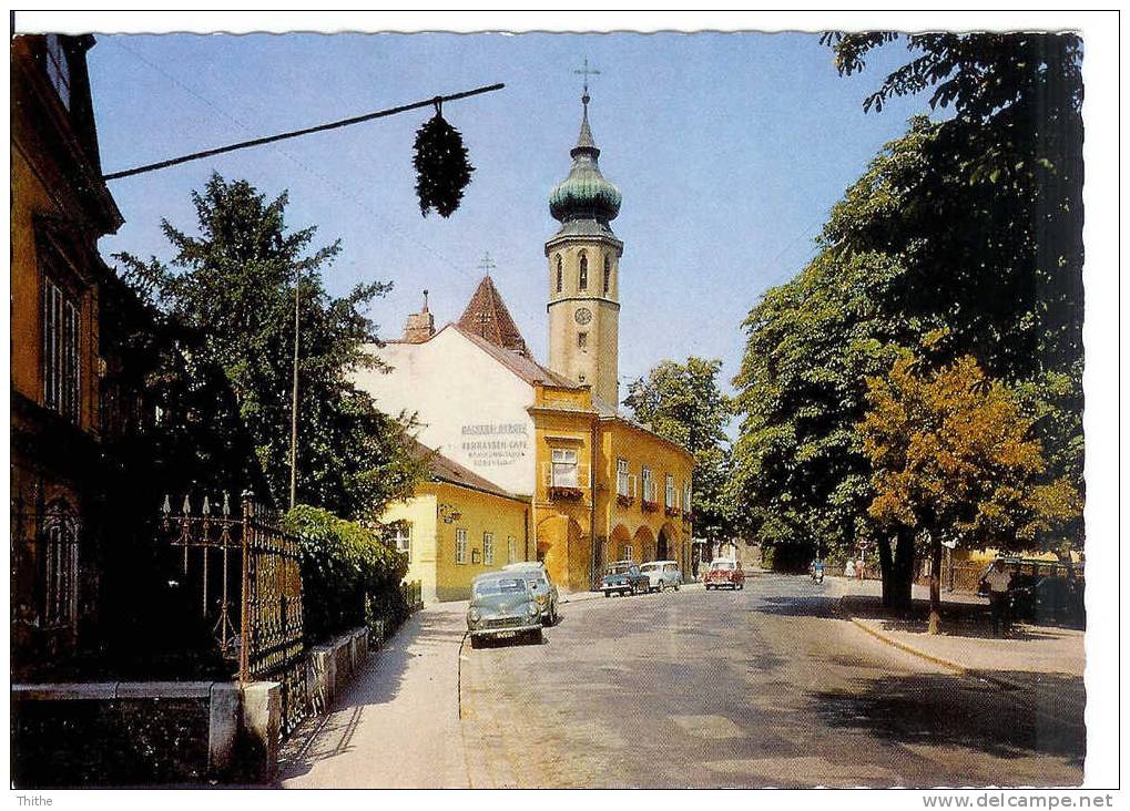 WIEN - Grinzing - Old Cars - Grinzing