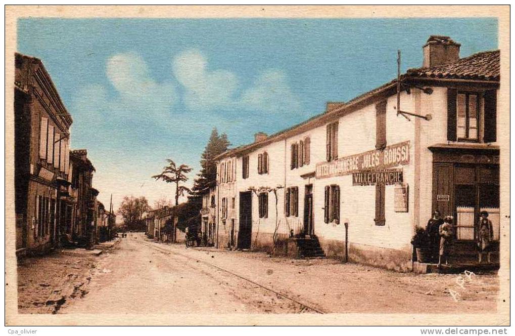 81 VILLEFRANCHE ALBIGEOIS Route Nationale, Hotel Du Commerce, Jules Roussi, Colorisée, Ed APA 2, 193? - Villefranche D'Albigeois