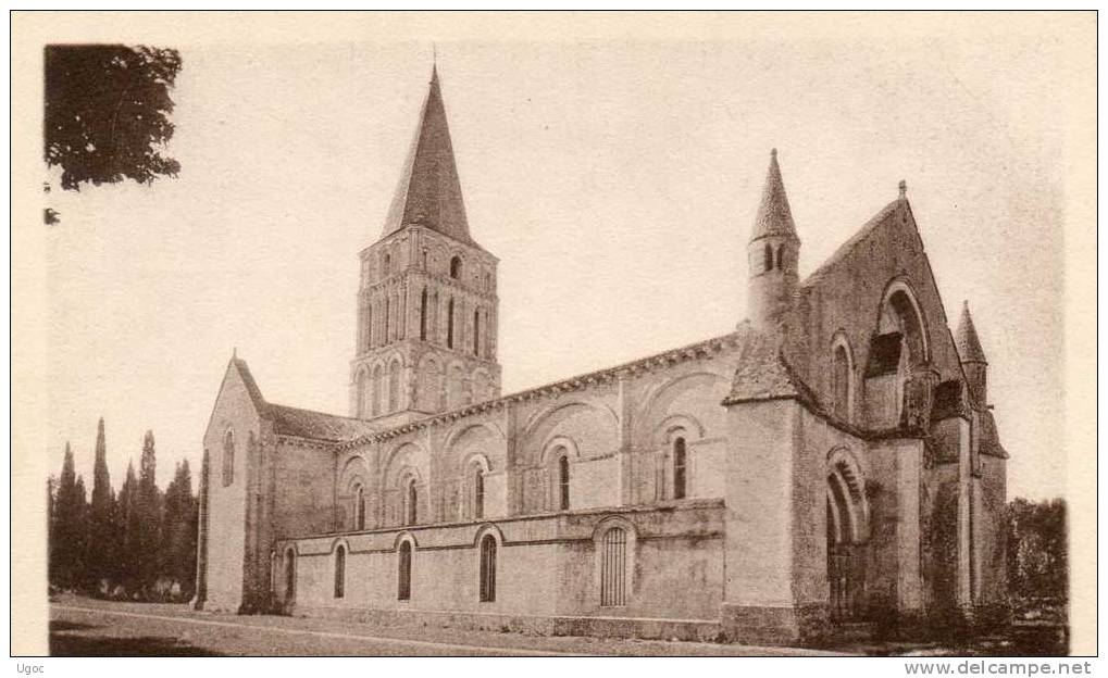 CPA-17-Charente-Mme.AULNAY De SAINTONGE- Vue Générale De L´Eglise  436 - Aulnay