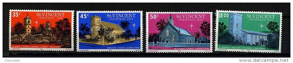 St Vincent ** N° 454 à 457 - Noël. Eglises - St.Vincent (1979-...)