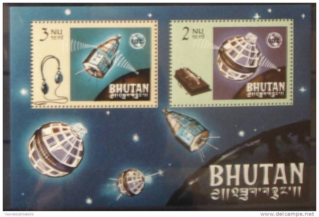 10 - BHUTAN SHEET ASTRONAUT SPACE SATELITE ROCKET VERY FINE - Azië