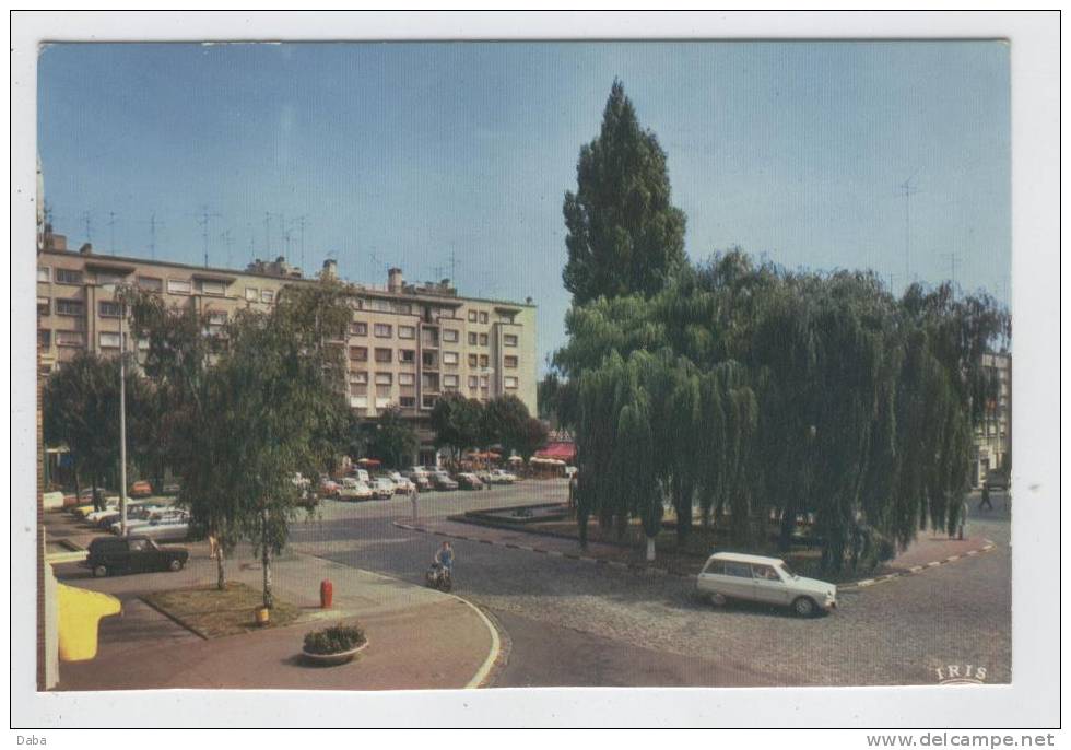 MAUBEUGE. PLACE DES NATIONS. 166. - Maubeuge