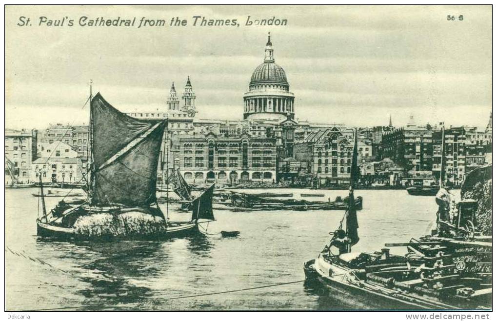 London - St. Paules Cathedral From The Thames - River Thames