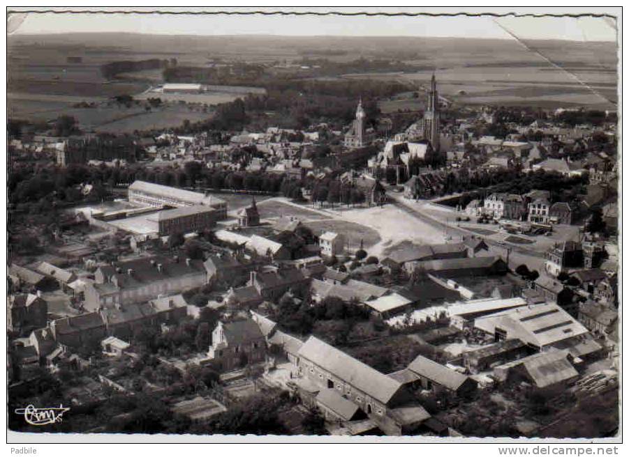 Carte Postale 80. Roye Vue D'avion  Trés Beau Plan - Roye