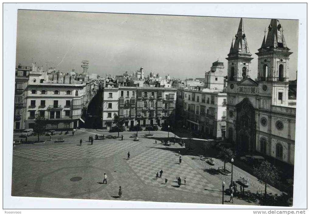 CP CADIZ  CADIX ESPAGNE - IGLESIA - EGLISE - PLAZA JOSE ANTONIO - Cádiz