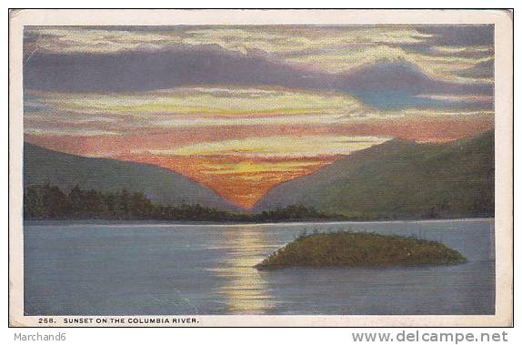 ETATS UNIS.OREGON.SUNSET ON THE COLUMBIA RIVER - Other & Unclassified