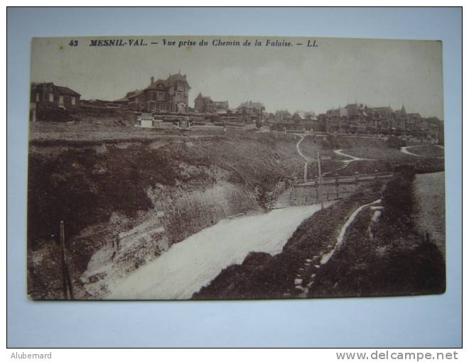 Mesnil Val , Vue Prise Du Chemin De La Falaise - Mesnil-Val