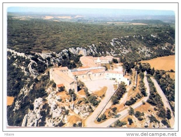 Cpsm 30 ROCHEFORT DU GARD Vue Aerienne Sanctuaire Dame De Grace Foyer De Charite - Rochefort-du-Gard