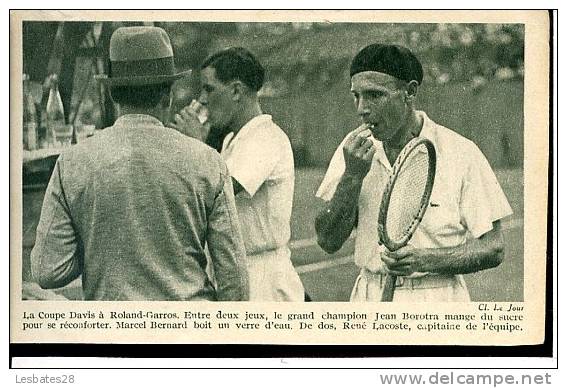 CPA- COUPE DAVIS à Roland-Garros.-Jean Borota-Marcel Bernard-René Lacoste.--jui 189 - Tennis