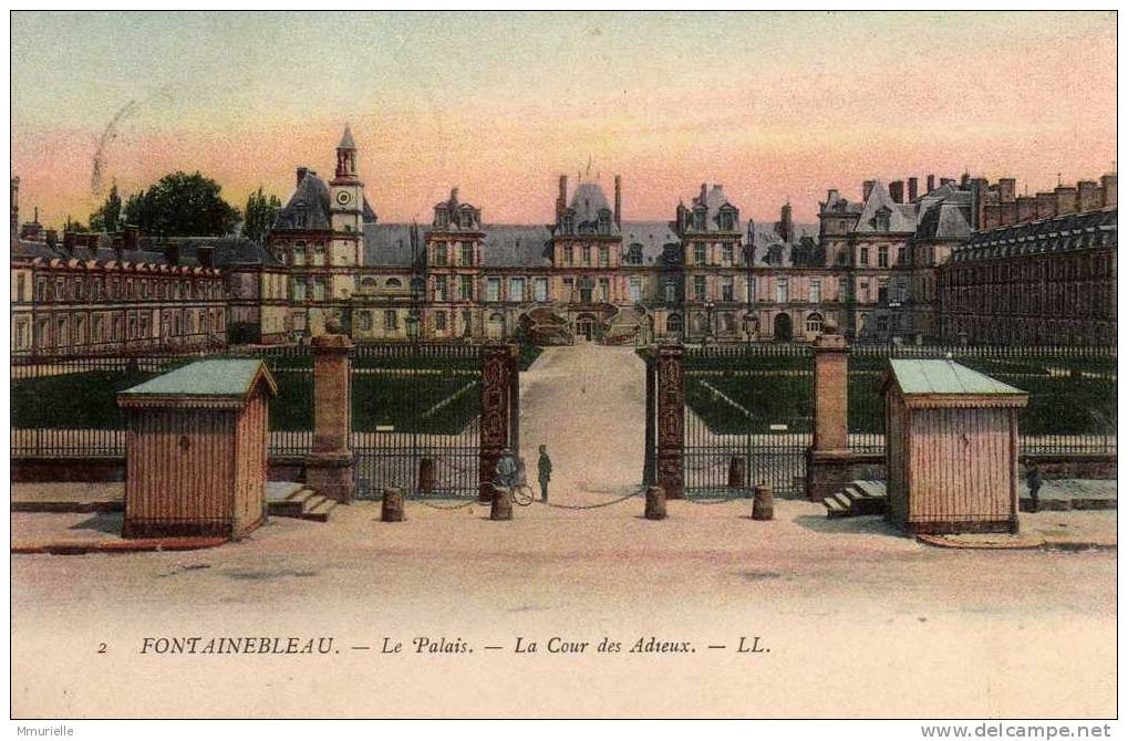 SEINE ET MARNE-FONTAINEBLEAU Le Palais La Cour Des Adieux-MB - Fontainebleau