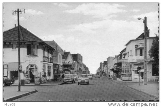 62.  MERLIMONT PLAGE.  AVENUE DE LA PLAGE.  Voitures.  Carte Couleur. - Autres & Non Classés