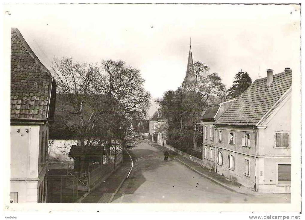 KINGERSHEIM ( Haut-Rhin ) - La Rue Principale Et L' Eglise. - Otros & Sin Clasificación