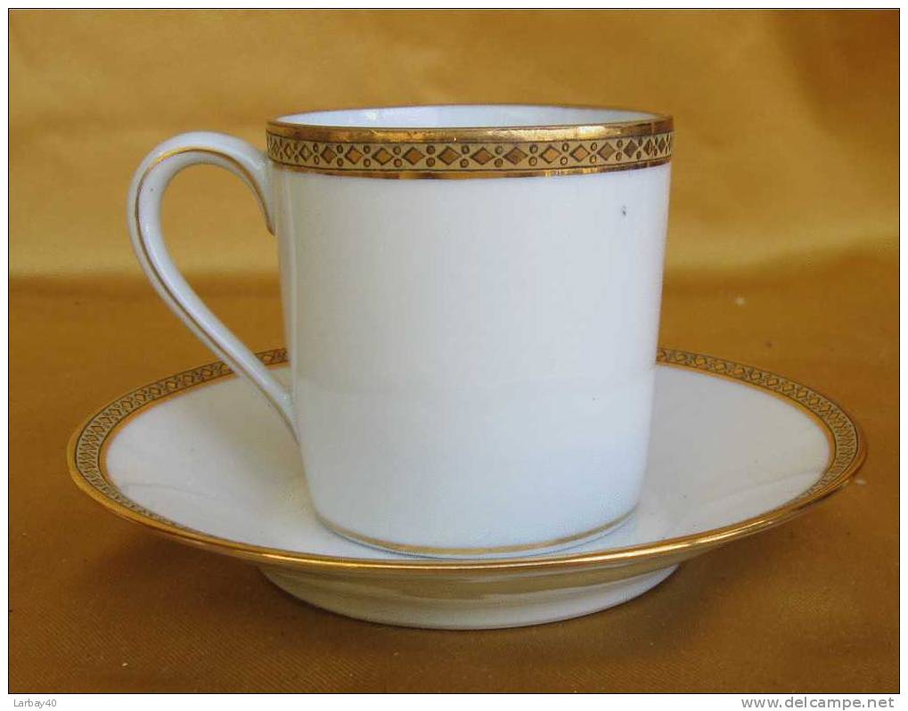 1 Tasse Et Sous Tasse Limoges Uc - Limoges (FRA)