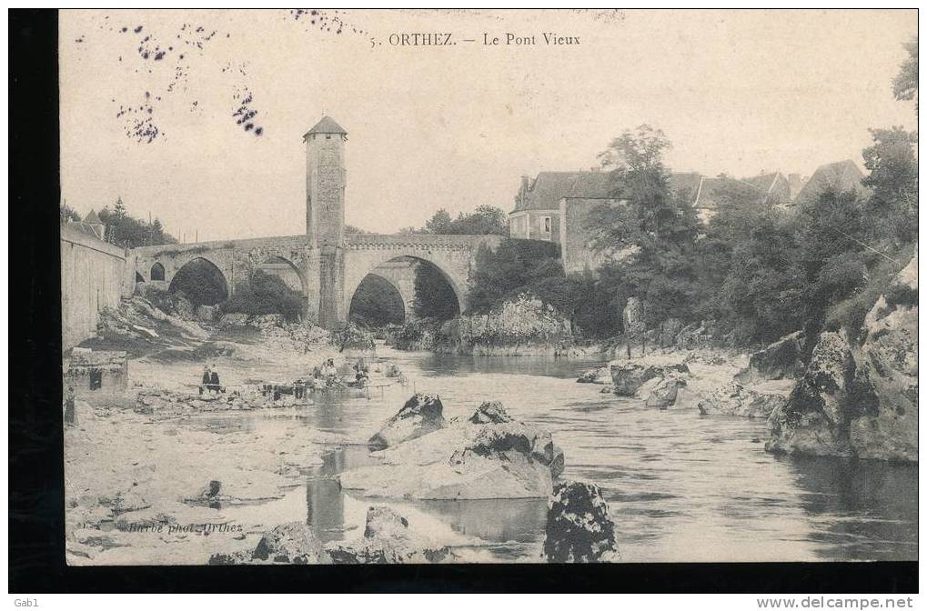 64 --- Orthez --- LE PONT VIEUX   - Lavandieres -1906 - Orthez