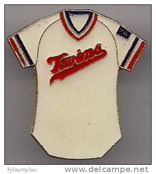 BASEBALL - Joli Pin´s Maillot équipe Officiel Licensee Major League MINNESOTTA TWINS - Honkbal