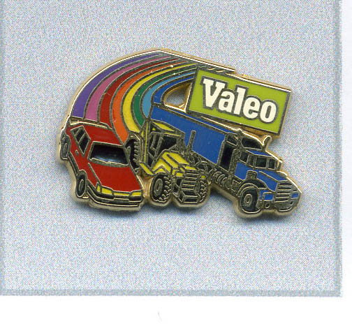 Pin´s  Automobile  RENAULT  VALEO  écrit  En  Vert   Foncé  Verso  ARTHUS  BERTRAND - Arthus Bertrand