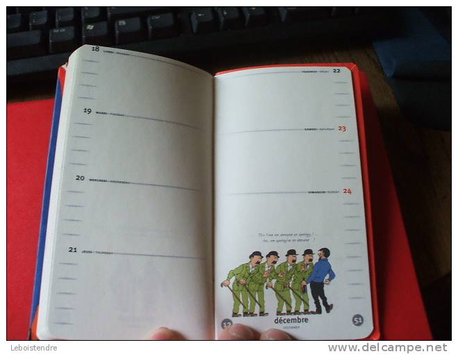 AGENDA TINTIN 2000 -DIARY-EN BON ETAT- NON ECRIT -INTERIEUR TRES FRAIS ,LEGER VECU SUR LES COUVERTURES (MINIME) - Agendas