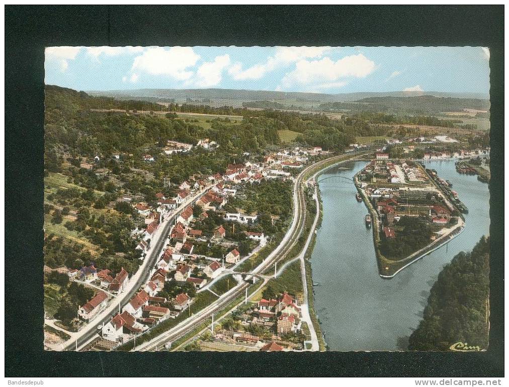 Janville ( Oise 60) - Vue Aérienne ( Bateau Péniche COMBIER CIM 40 70 A) - Longueil Annel