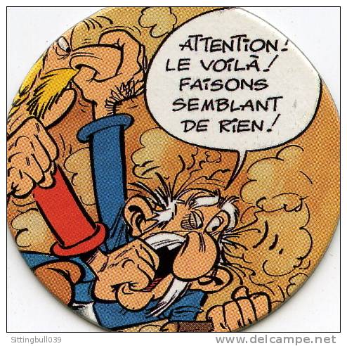 ASTERIX. DANS LES CHOCOTOONS DE VERKADE. EMBALLAGE CARTONNE PUB ET UNE CAPSULE DE COLLEC.1994  Ed. A. R/GOSCINNY-UDERZO - Asterix