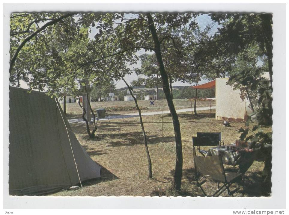 MONFLANQUIN.  TERRAIN DE CAMPING.... - Monflanquin