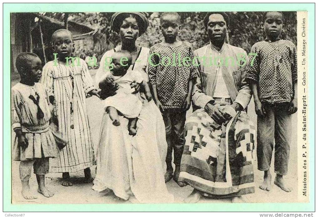 AFRIQUE - GABON - MENAGE CHRETIEN - FILLETTE - FEMME - JEUNE FILLE - BEBE - GARCON - Gabon