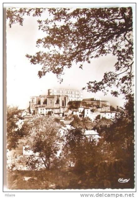 Cpsm 26 GRIGNAN Chateau Eglise Vue D'ensemble - Grignan