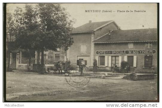 69 MEYZIEU  Place De La Bascule - Café M. Meynier - Meyzieu