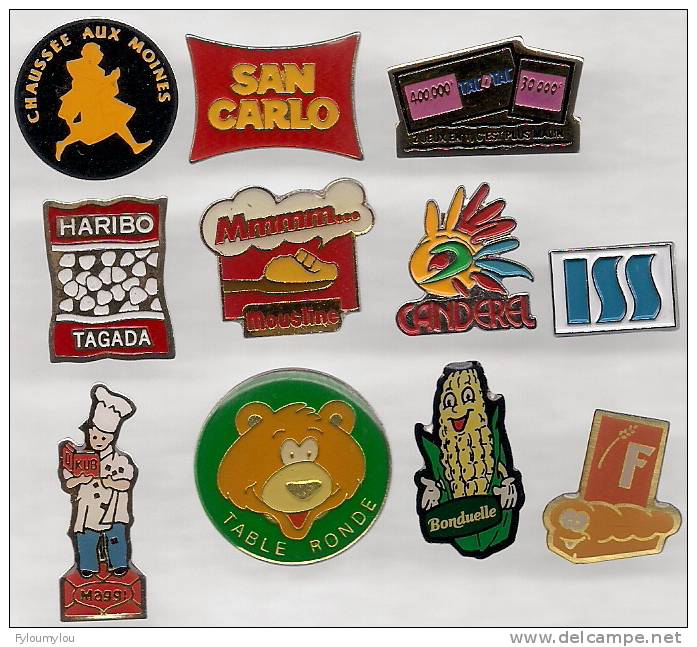 LOT DE 11 PIN´S DIVERS - Lots