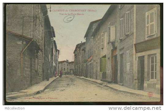 69 SAINT LAURENT DE CHAMOUSSET   Place Neuve (couleur) - Saint-Laurent-de-Chamousset