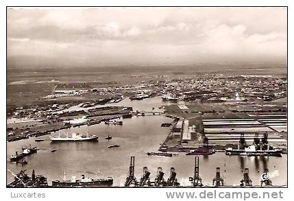 EMDEN . DER HAFEN . - Emden