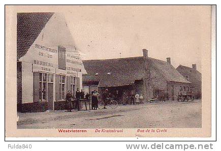 CPA.   WESTVLETEREN.         De Kruisstraat - Rue De La Croix. - Vleteren