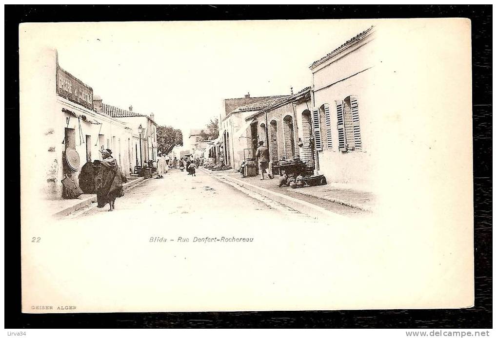 CPA  PRECURSEUR AFRIQUE -VILLAGES D'ALGÉRIE- BLIDA : RUE D'ENFERT-ROCHEREAU- TRES ANIMÉE- COMMERCES- - Blida